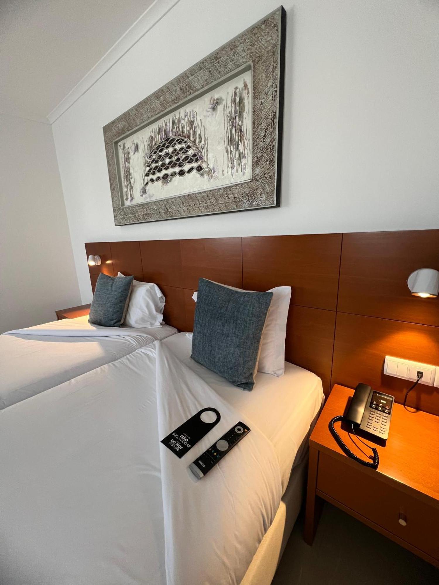 Be One Hotel Caldas Da Rainha - By Mhmb Hospitality Szoba fotó