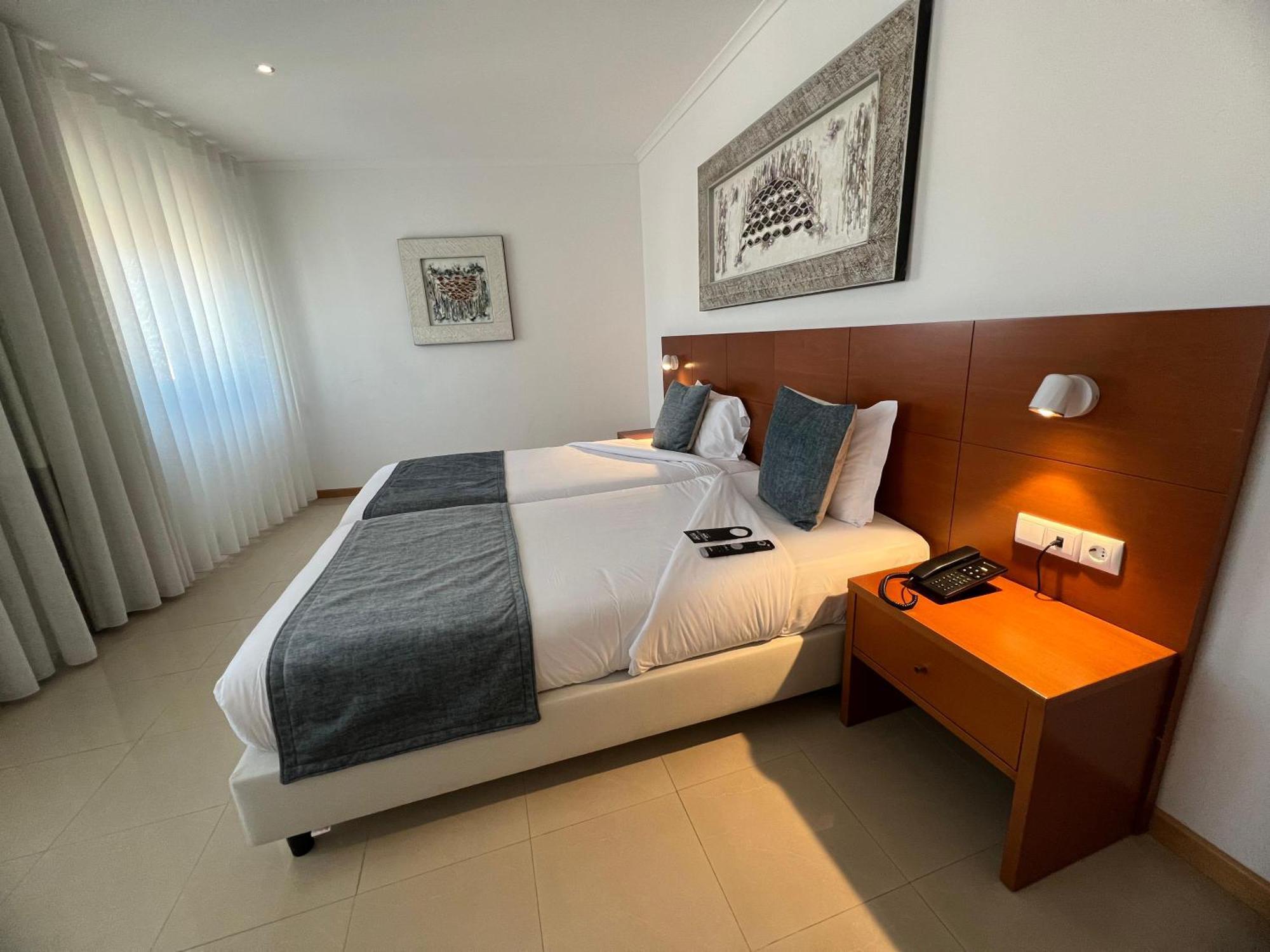 Be One Hotel Caldas Da Rainha - By Mhmb Hospitality Szoba fotó