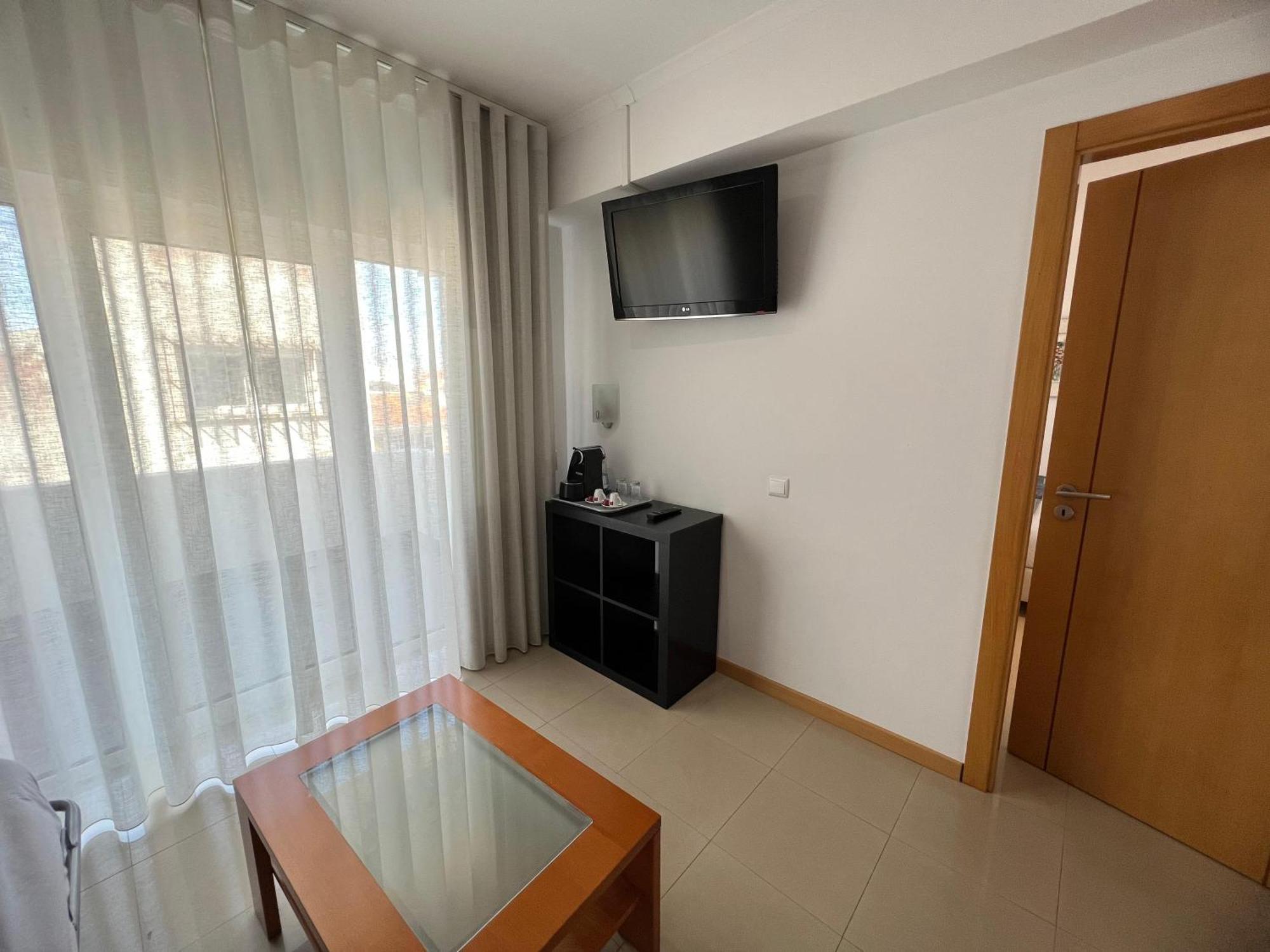 Be One Hotel Caldas Da Rainha - By Mhmb Hospitality Szoba fotó