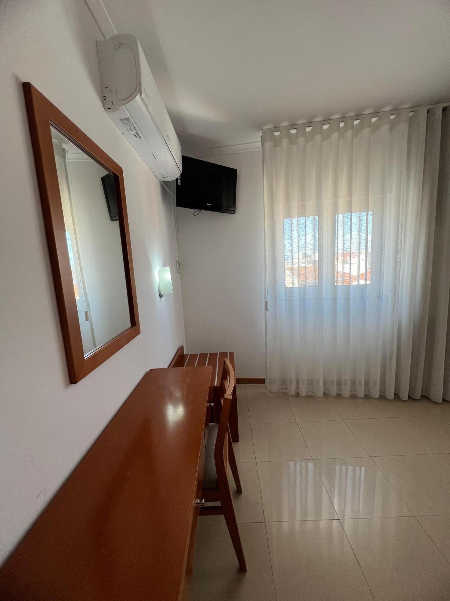 Be One Hotel Caldas Da Rainha - By Mhmb Hospitality Szoba fotó